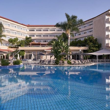 Atlantica Bay - Adults Only Hotel Limassol Bagian luar foto