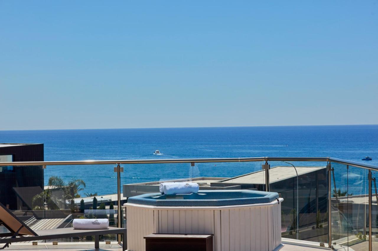 Atlantica Bay - Adults Only Hotel Limassol Bagian luar foto